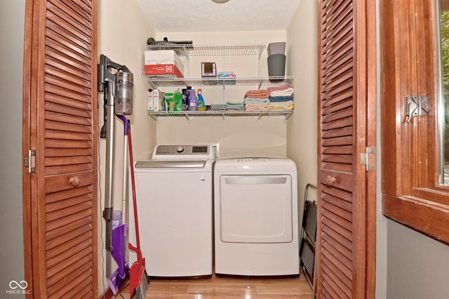 7615 N Hilltop Drive, Unionville, IN 47468