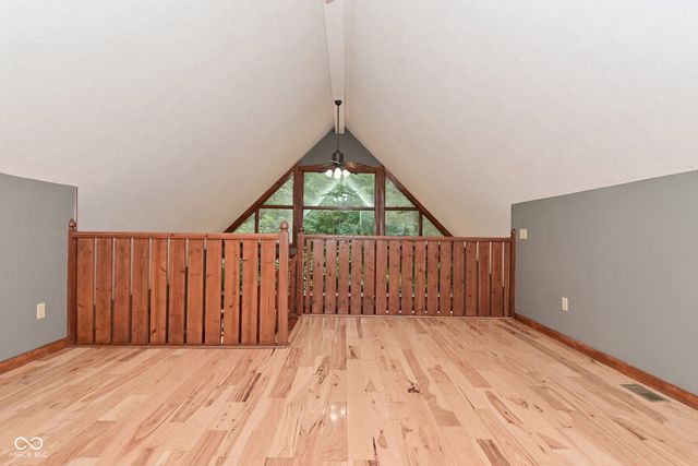 7615 N Hilltop Drive, Unionville, IN 47468