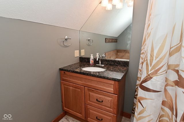 7615 N Hilltop Drive, Unionville, IN 47468