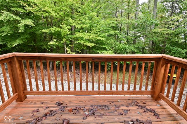 7615 N Hilltop Drive, Unionville, IN 47468