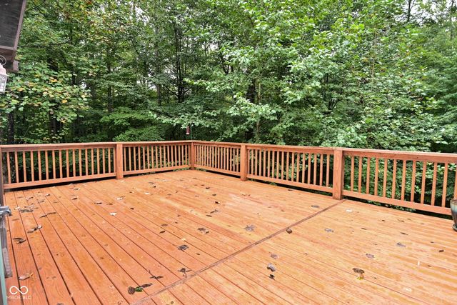 7615 N Hilltop Drive, Unionville, IN 47468