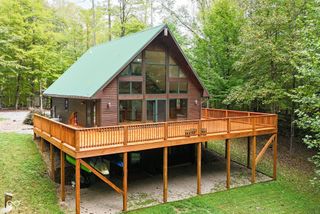 7615 N Hilltop Drive, Unionville, IN 47468