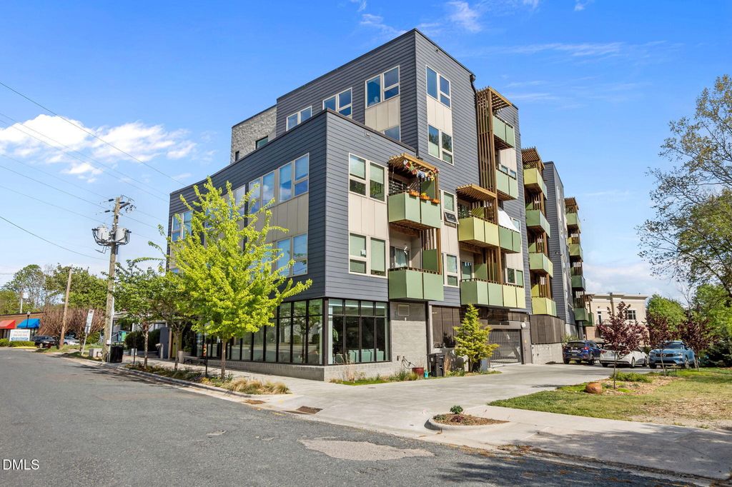 610 Trent Drive Unit 306, Durham, NC 27705