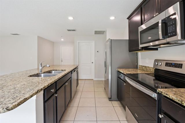 35669 ROSE MOSS AVENUE, Leesburg, FL 34788