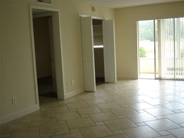 7211 W COUNTRY CLUB DRIVE N 133, Sarasota, FL 34243