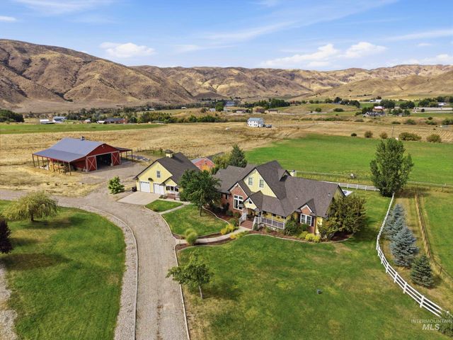 26 Maria Dr, Horseshoe Bend, ID 83629 property photo