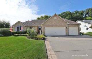 2115 Hazelwood Drive, Mchenry, IL 60051