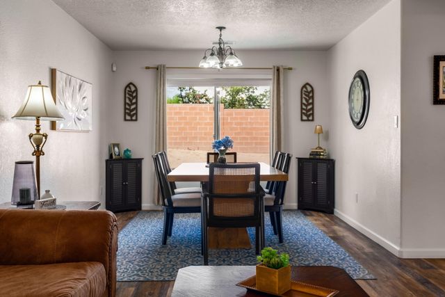 9105 Rialto Avenue SW, Albuquerque, NM 87121