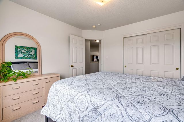 9105 Rialto Avenue SW, Albuquerque, NM 87121