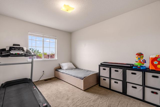 9105 Rialto Avenue SW, Albuquerque, NM 87121