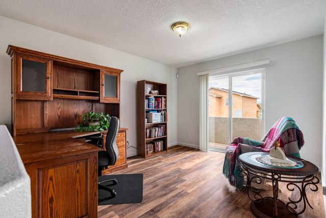 9105 Rialto Avenue SW, Albuquerque, NM 87121