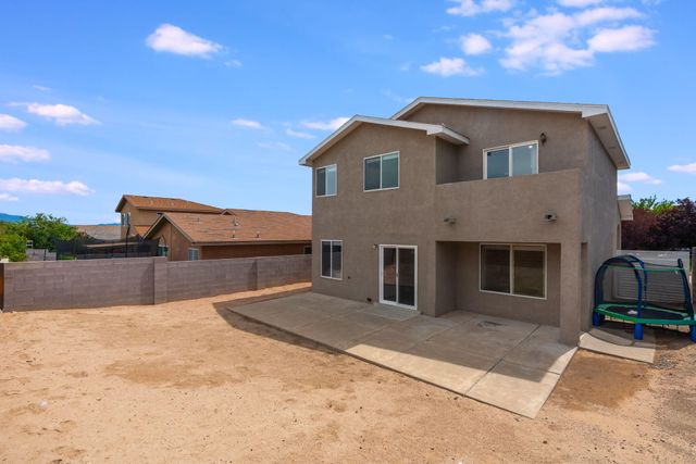 9105 Rialto Avenue SW, Albuquerque, NM 87121