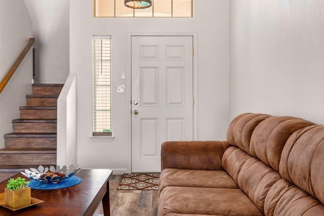 9105 Rialto Avenue SW, Albuquerque, NM 87121