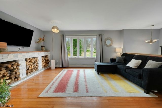 4 Andover Mohawk Rd, Byram Twp., NJ 07821