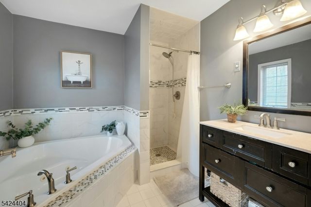 4 Andover Mohawk Rd, Byram Twp., NJ 07821