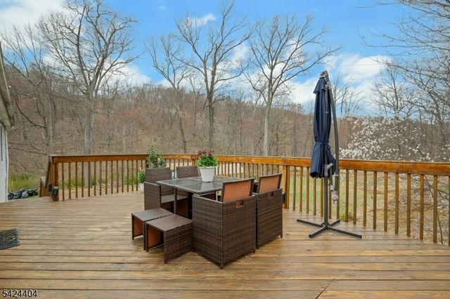 4 Andover Mohawk Rd, Byram Twp., NJ 07821