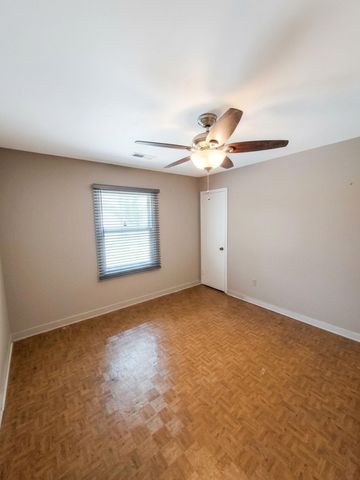 2312 Falcon Road, North Charleston, SC 29406