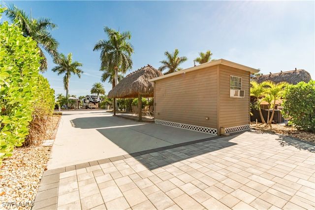 5184 Cypress Trail Resort CIR, Fort Myers, FL 33905