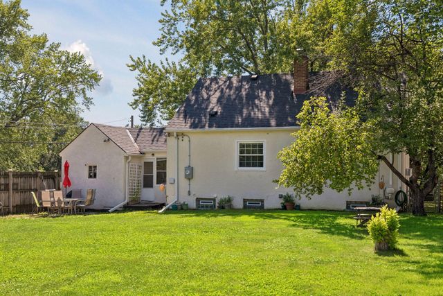 3500 Perry Avenue N, Crystal, MN 55422