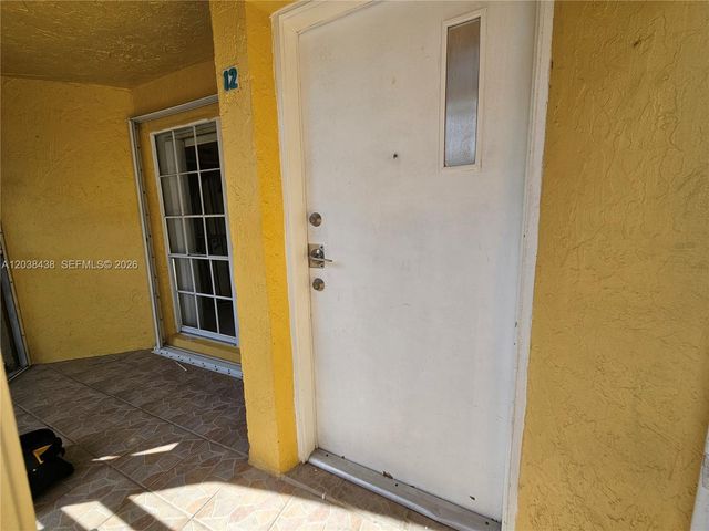 15665 SW 74th Cir Drive 12, Miami, FL 33193