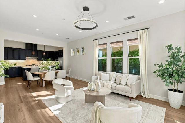 7875 Lusardi Creek Ln, San Diego, CA 92127