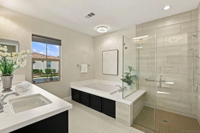7875 Lusardi Creek Ln, San Diego, CA 92127