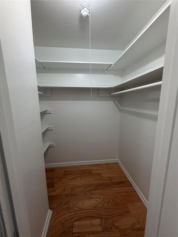 5123 Del Monte Drive 12, Houston, TX 77056