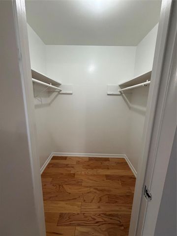 5123 Del Monte Drive 12, Houston, TX 77056
