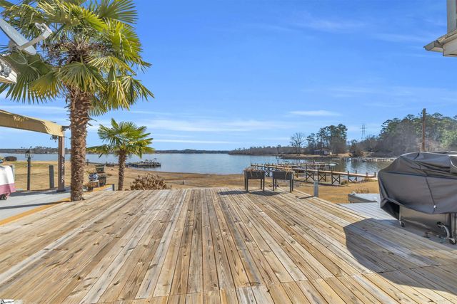 112 Lake Ridge Drive, Ninety Six, SC 29666