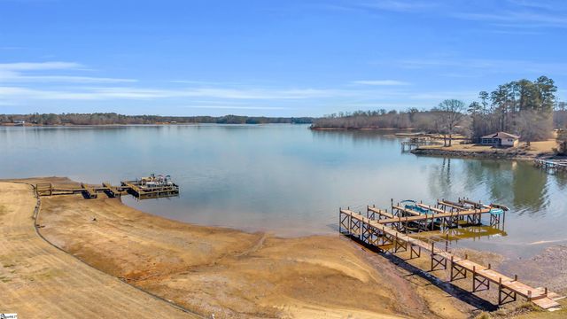 112 Lake Ridge Drive, Ninety Six, SC 29666