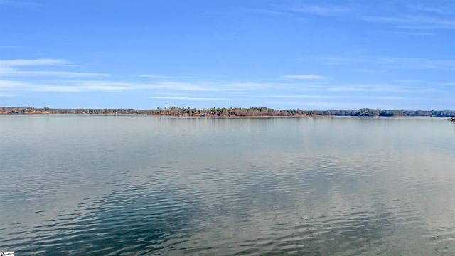 112 Lake Ridge Drive, Ninety Six, SC 29666