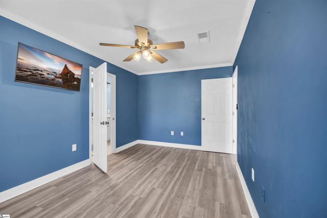 112 Lake Ridge Drive, Ninety Six, SC 29666