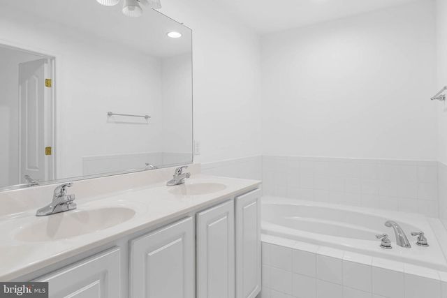 10040 IRON POINTE DR, Millsboro, DE 19966