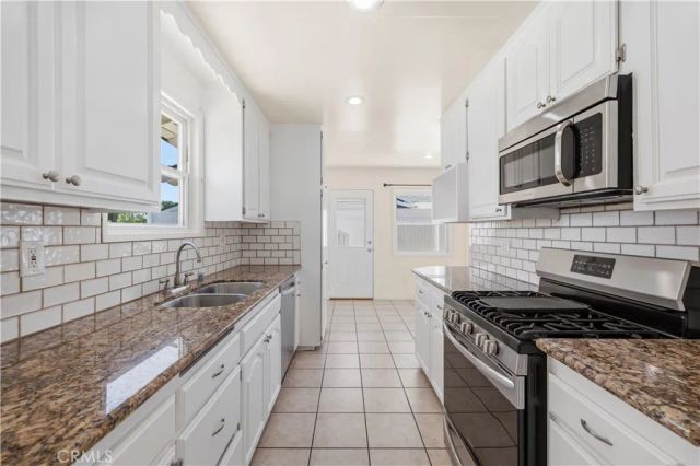 12929 Altano, Sylmar, CA 91342