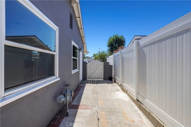 12929 Altano, Sylmar, CA 91342