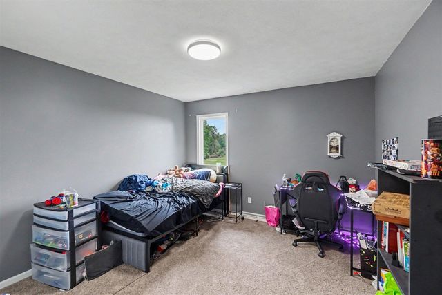 678 Apache Drive, Fremont, MI 49412