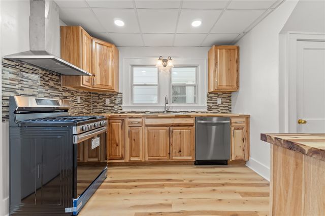 1156 E 30TH Street, Erie, PA 16504