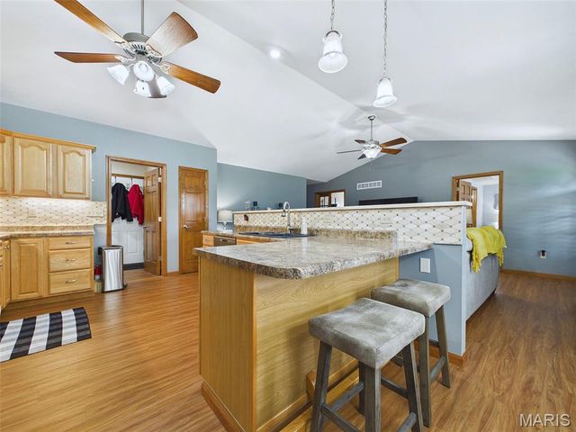 44 Brooks Drive, Bethalto, IL 62010