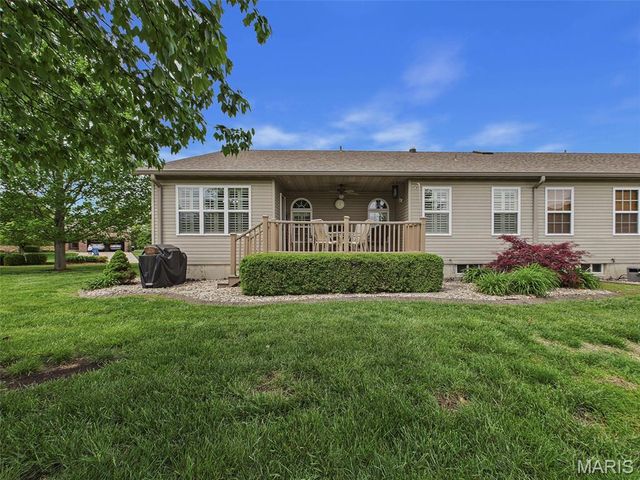 44 Brooks Drive, Bethalto, IL 62010
