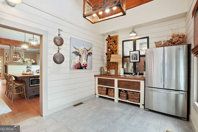 745 Washington Street, Clarkesville, GA 30523