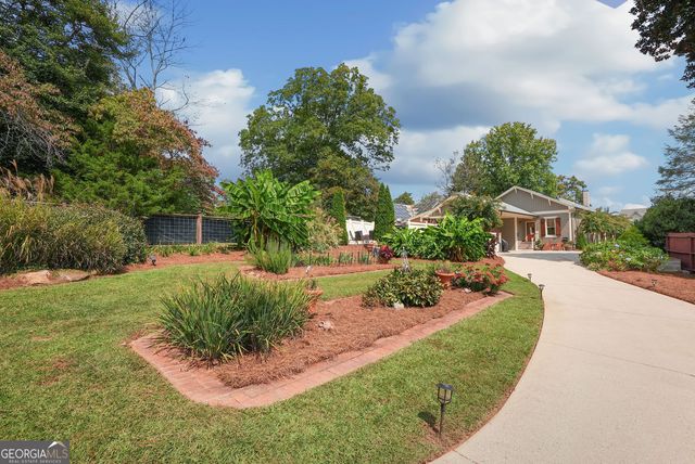 745 Washington Street, Clarkesville, GA 30523