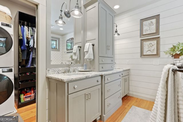 745 Washington Street, Clarkesville, GA 30523