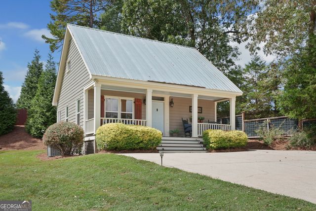 745 Washington Street, Clarkesville, GA 30523