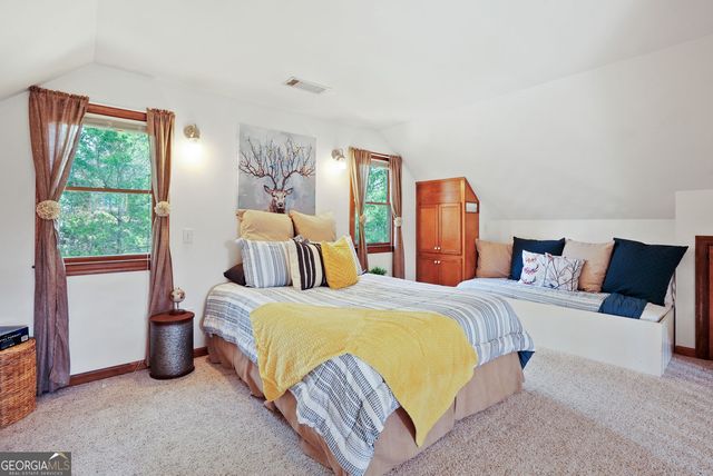 745 Washington Street, Clarkesville, GA 30523