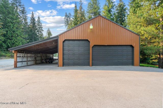 1671 Wooded Acres DR, Sagle, ID 83860