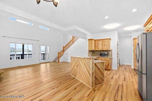 1671 Wooded Acres DR, Sagle, ID 83860