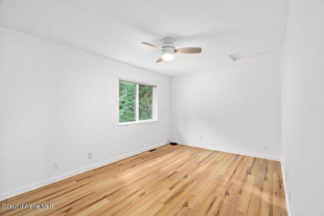 1671 Wooded Acres DR, Sagle, ID 83860