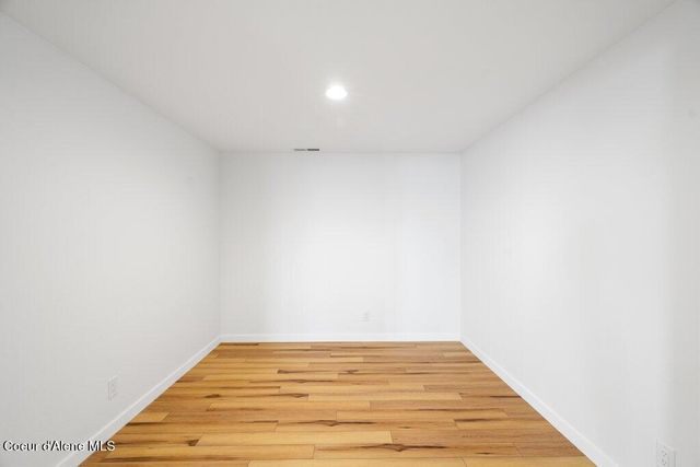 1671 Wooded Acres DR, Sagle, ID 83860