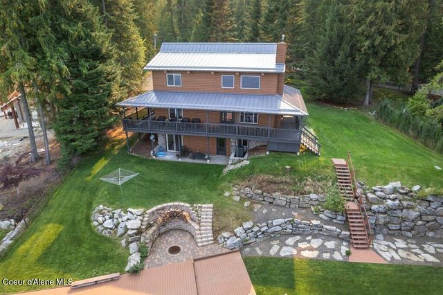 1671 Wooded Acres DR, Sagle, ID 83860