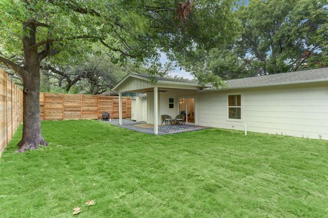 207 White Oak DR, Austin, TX 78753